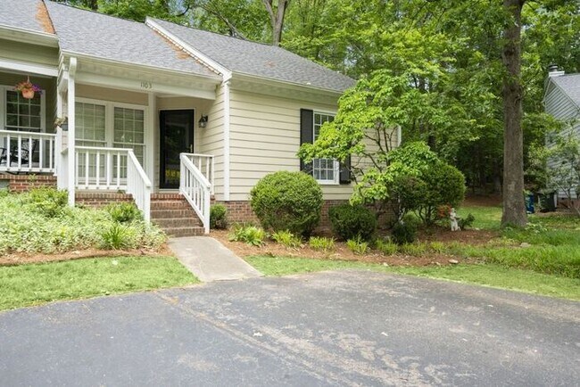 Building Photo - 1103 Esher Ct