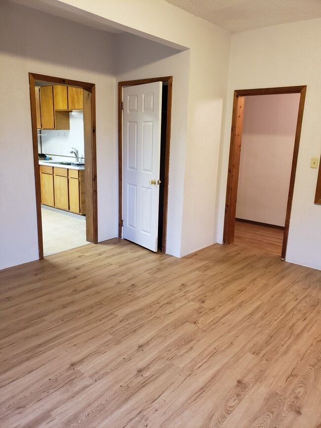 Sala de estar - 108 5th St