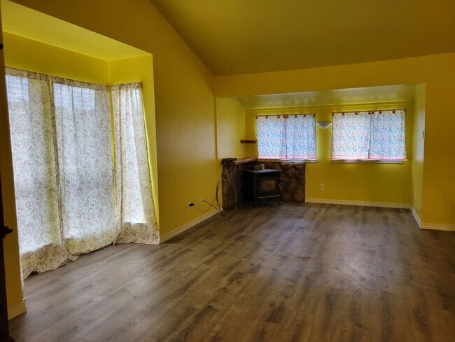 Building Photo - 26303 US-70