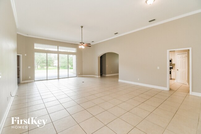 Building Photo - 2305 Yellow Jasmine Ln