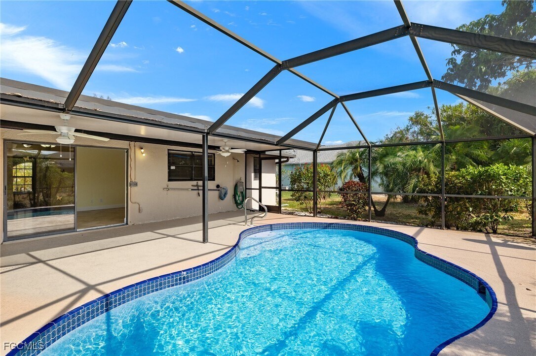 Foto principal - 3212 SE 1st Ct