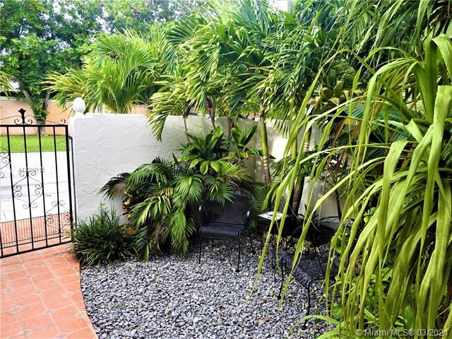 Foto del edificio - 9807 SW 93rd Ter