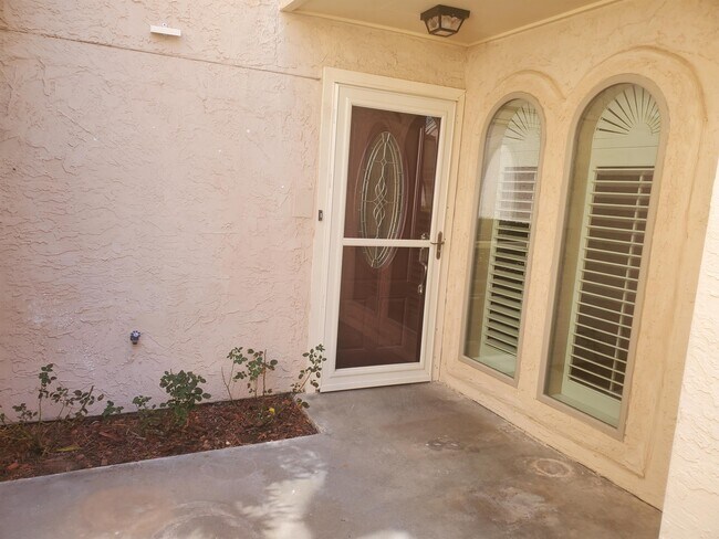 Building Photo - 1734 Bara Dr