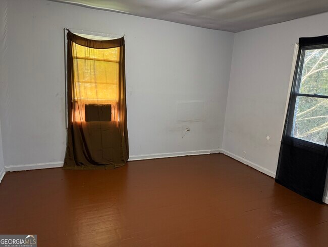 Foto del edificio - 41 Hollis Heights