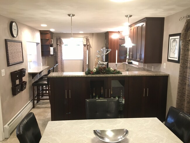 Kitchen - 924 Byford Boulevard
