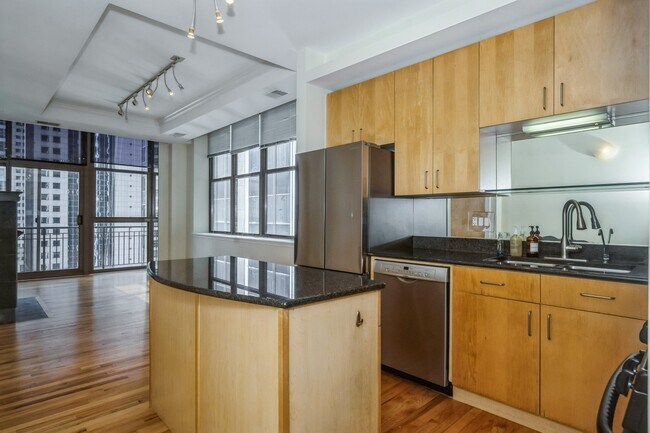 Foto del edificio - 212 W Washington St