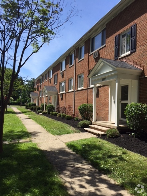 Summit Park Apartments for Rent with Parking - Cleveland Heights, OH ...