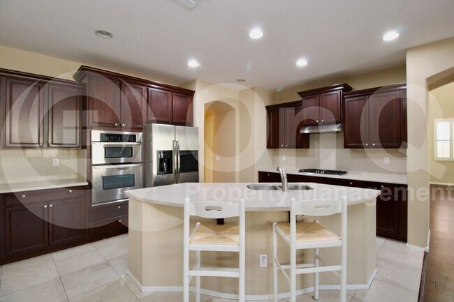 Foto del edificio - 728 E Hummingbird Way