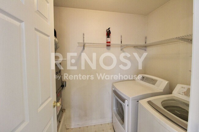 Foto del edificio - 3242 E 103rd Dr