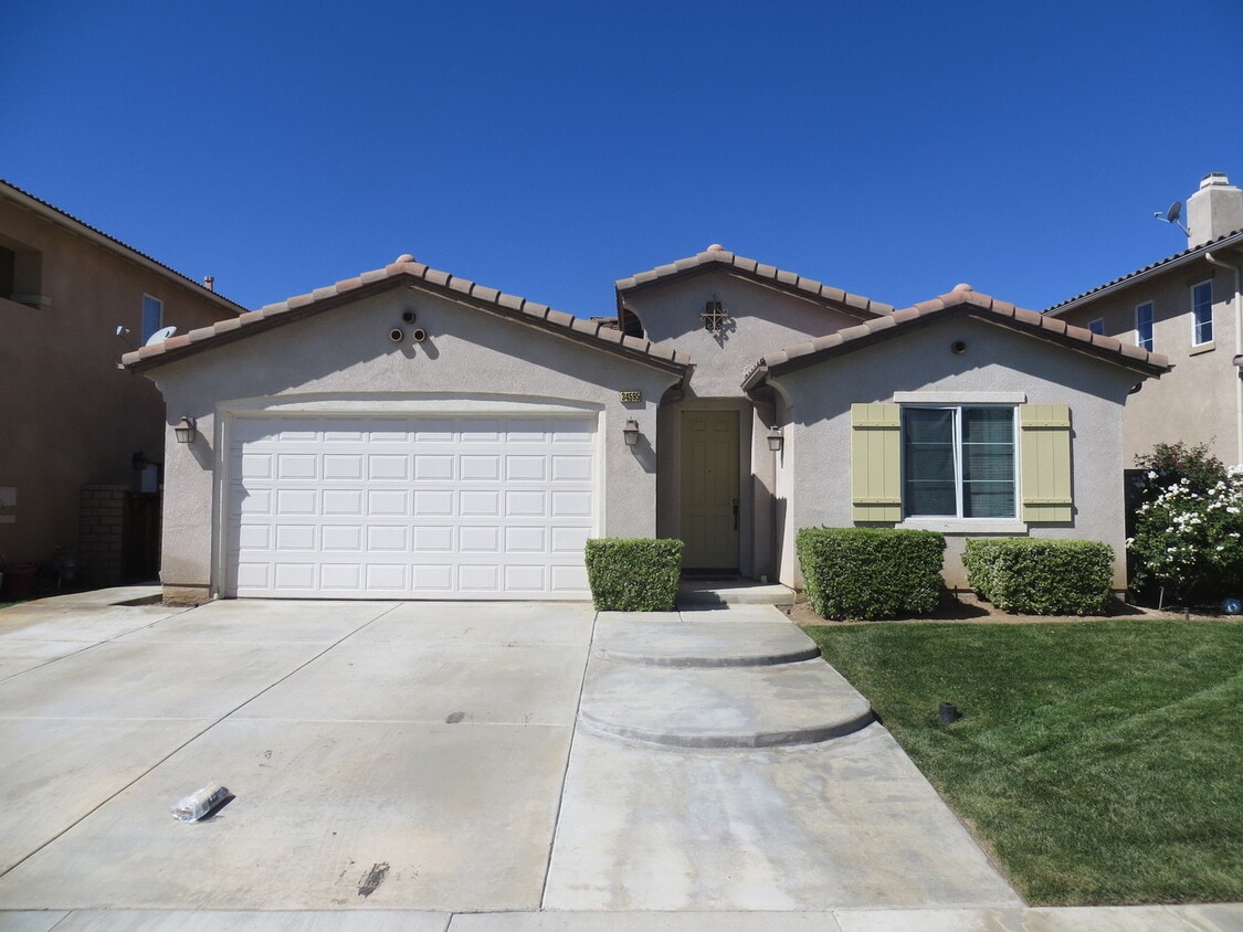 34595 Wintersweet Ln, Winchester, CA 92596 House Rental in Winchester