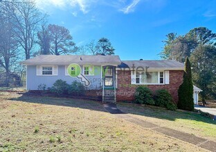 Building Photo - 1322 Koblan Dr