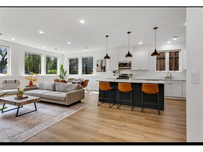 Foto del edificio - 3310 Lyndale Ave S