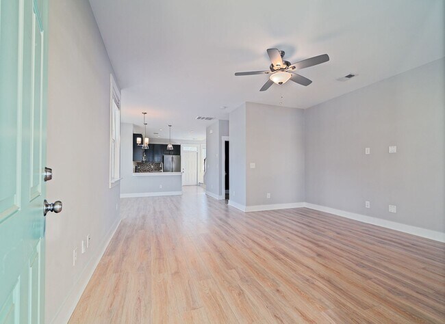 Foto del edificio - Peaceful Park Circle Retreat