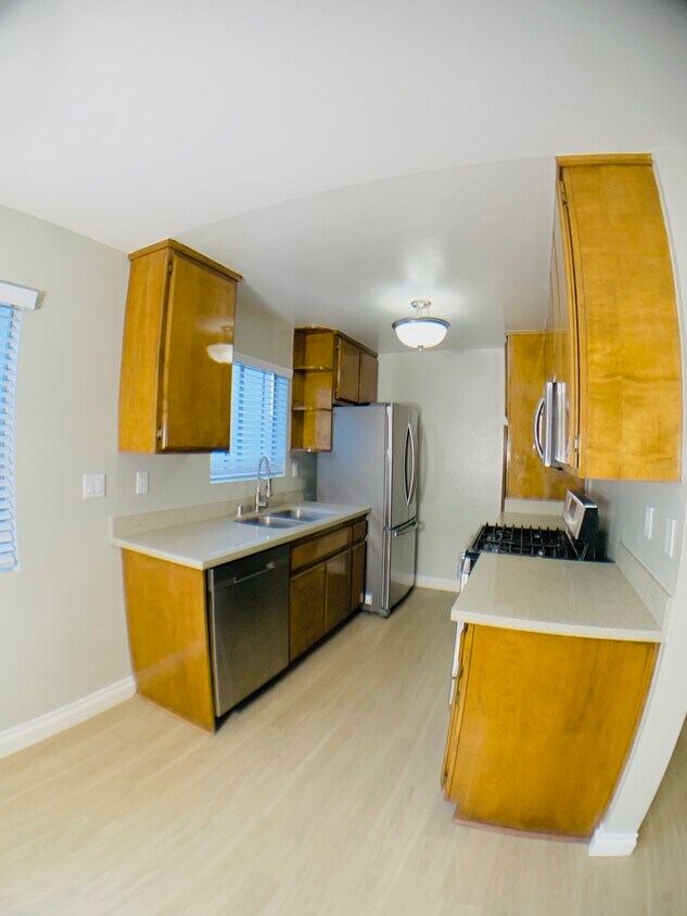 Foto principal - 12756 Caswell Ave