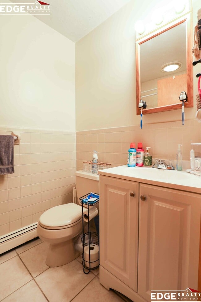 Building Photo - 18 Winthrop St