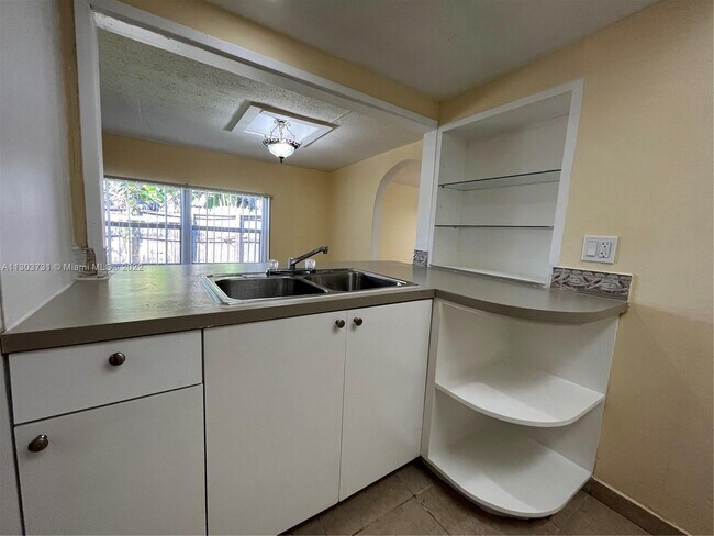 Foto del edificio - 141 NW 20th Ct