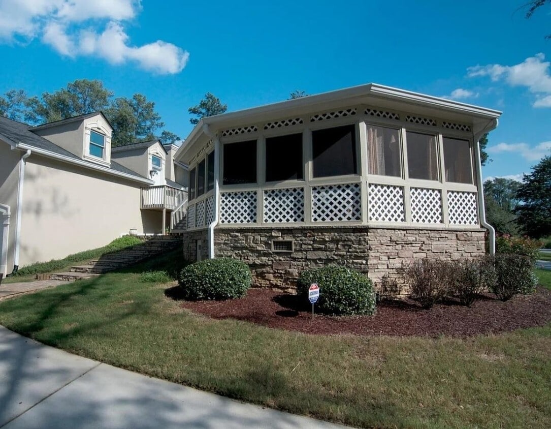 3120 Dennard Rd NE Unit EFFICIENCY, Conyers, GA 30013 Room for Rent