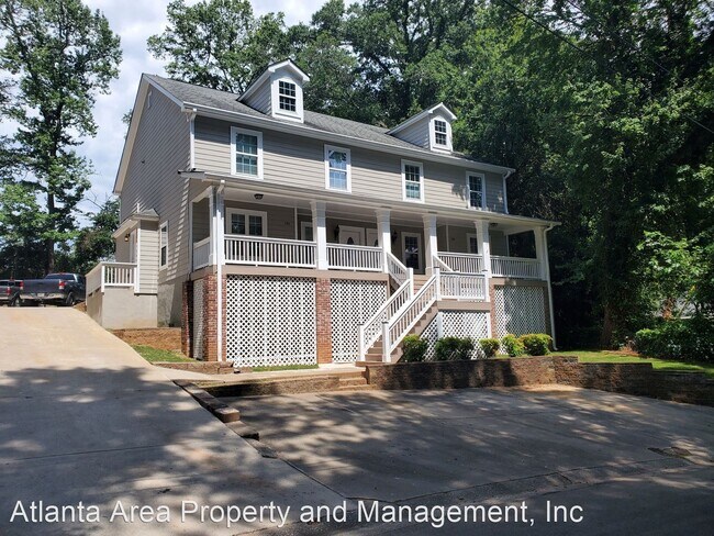 Building Photo - 4 br, 3.5 bath House - 128 Brook Cir SE