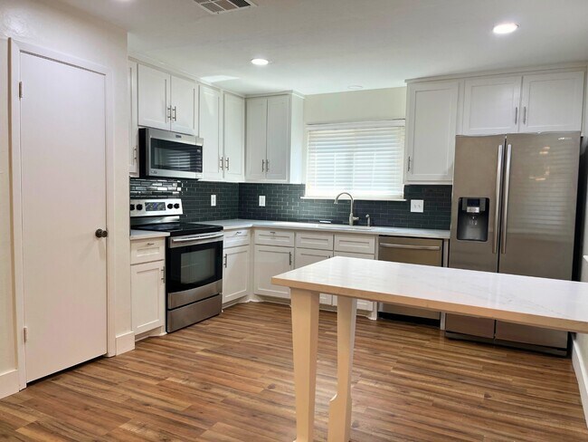 Foto del edificio - 1611 Prairie Mark Ln