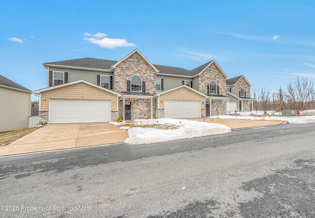 Building Photo - 12 Anna Dr