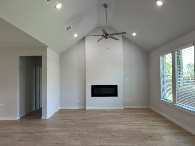 Foto del edificio - 1103 Mahogany Dr