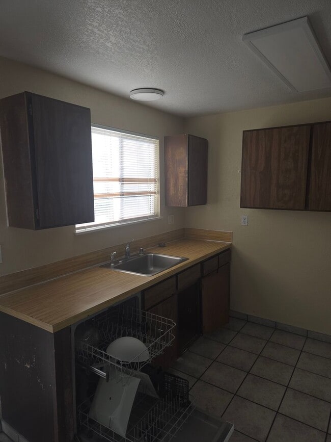 Building Photo - Irrigon Duplex