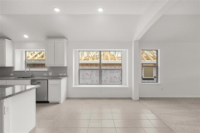 Building Photo - 904 Versailles Ct