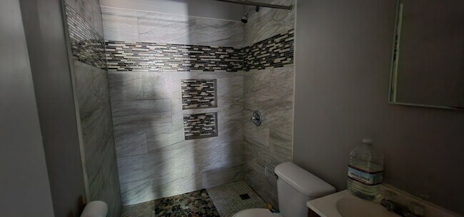 Foto del edificio - 117 Austin St