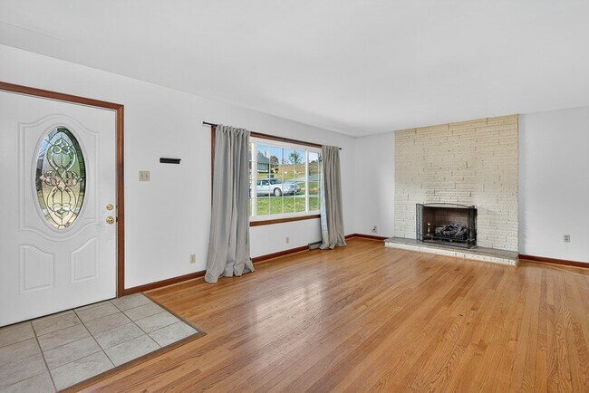 Foto del edificio - 316 Morningside Dr SW