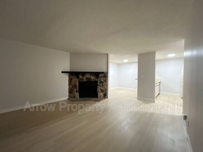 Foto del edificio - 2344 N 44th St