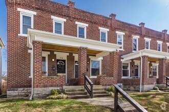 Building Photo - 958-976-976 S Champion Ave