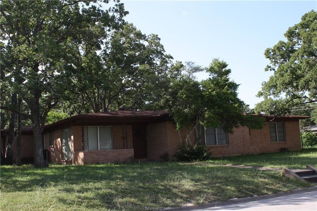 Building Photo - 506 Clay St