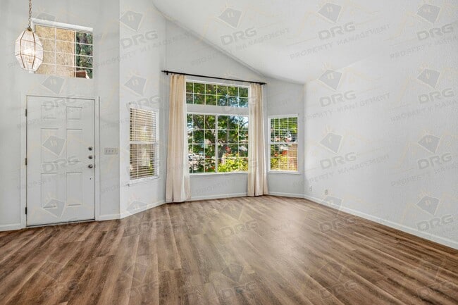 Building Photo - 2101 Finley Ct