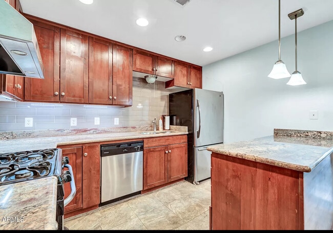 Building Photo - 3919 N 15th St