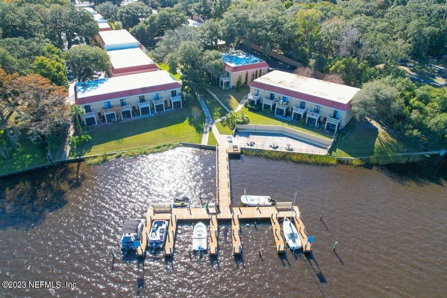 Primary Photo - 5811 Atlantic Blvd