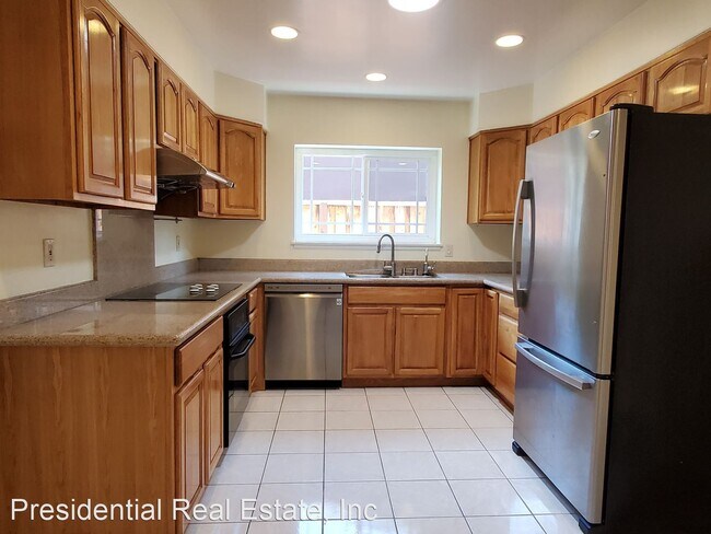 Foto del edificio - 3 br, 2 bath House - 815 Brentwood Dr
