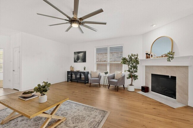 Building Photo - 6212 Topsail Dr