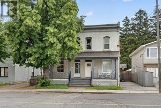 Building Photo - 293 Olmstead St