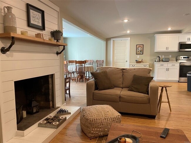 Foto del edificio - 54 4th Retreat