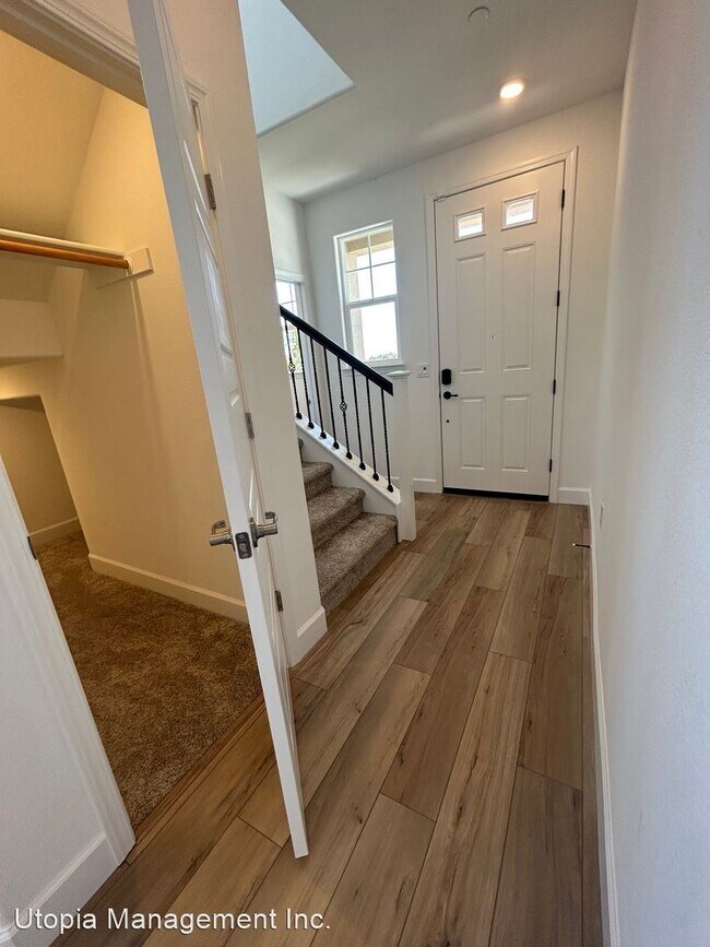 Building Photo - 4 br, 3.5 bath House - 5849 Littlestone St.