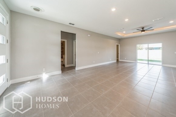Foto del edificio - NEW CONSTRUCTION ! - 372 Camellia Ct, Kiss...