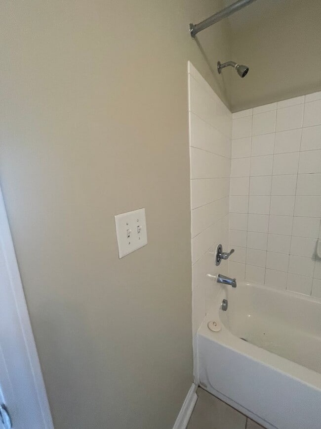 Foto del edificio - 18-1825 Whittaker