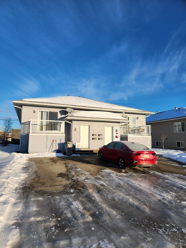 Building Photo - 9832-9896 96 Ave