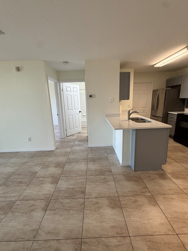 Building Photo - 7630 Pissarro Dr