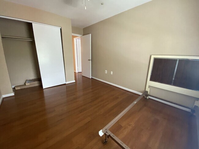 Foto del edificio - 18411 Guildberry Dr