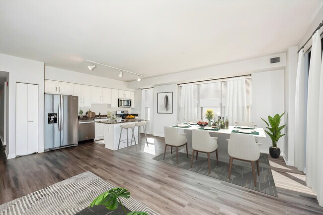 Foto del edificio - 5 E 14th Pl