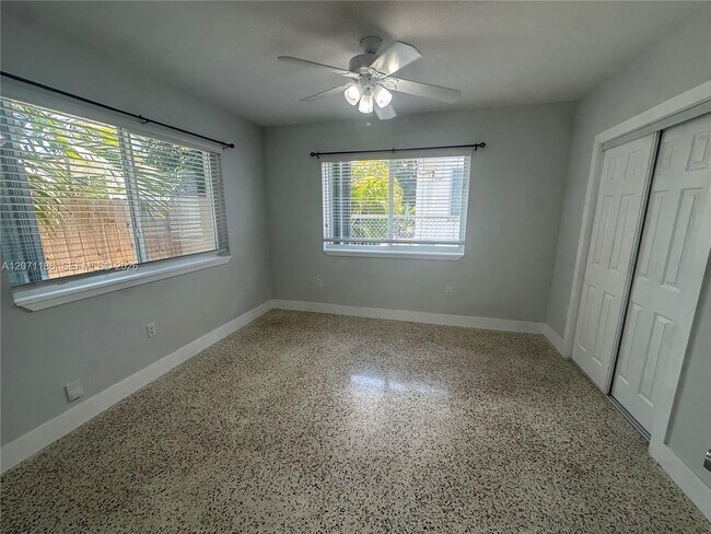 Foto del edificio - 836 81st St