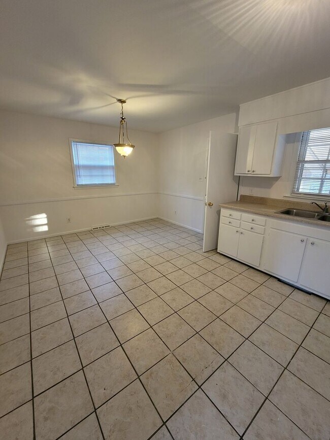 Foto del edificio - 3 BR in Greensboro!
