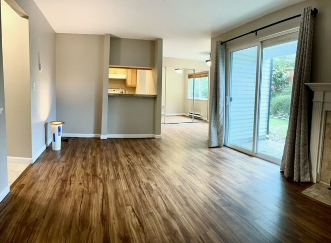 Primary Photo - 2Bdrm 2Bthrm, Quiet and Washer-Dryer Inside!