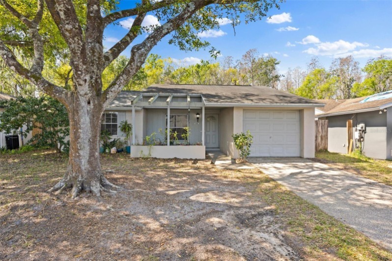 Foto principal - 2906 Cedaridge Dr